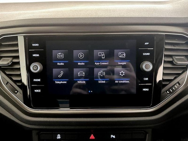 Used Volkswagen T-Roc 2019 for sale - 76196683: Photo 23