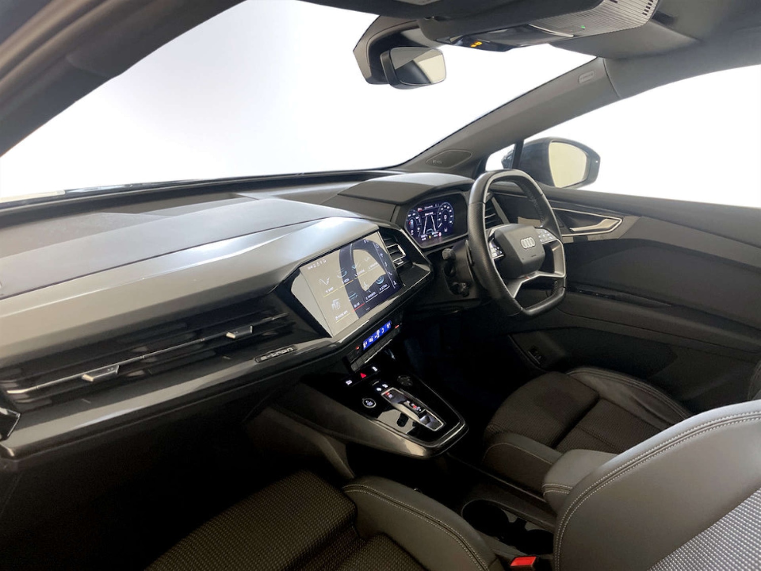 Used Audi Q4 e-tron 2023 for sale - 77437530: Photo 12