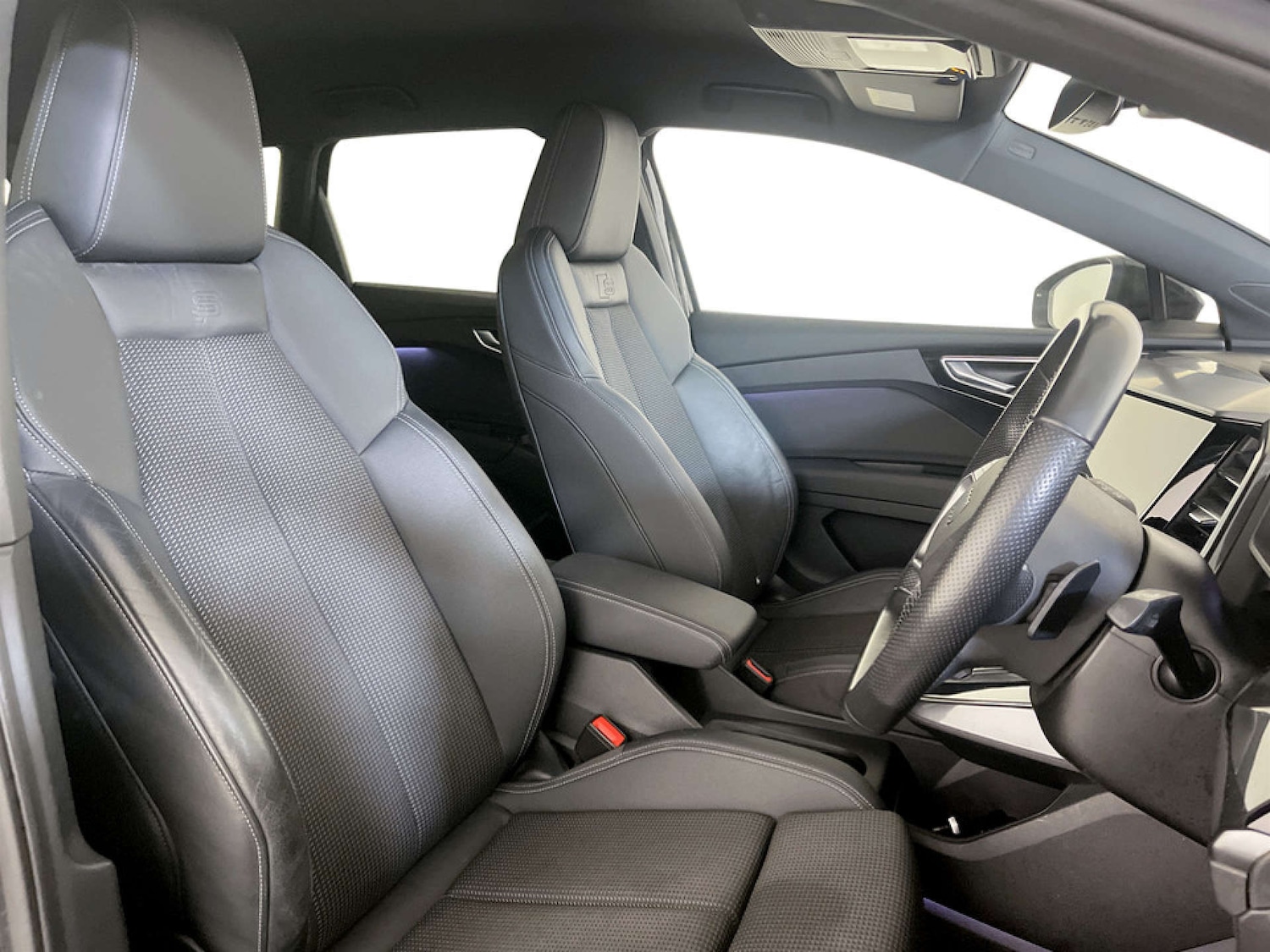 Used Audi Q4 e-tron 2023 for sale - 77437530: Photo 13