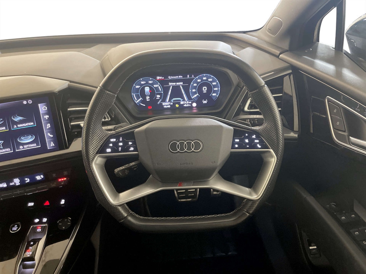 Used Audi Q4 e-tron 2023 for sale - 77437530: Photo 16