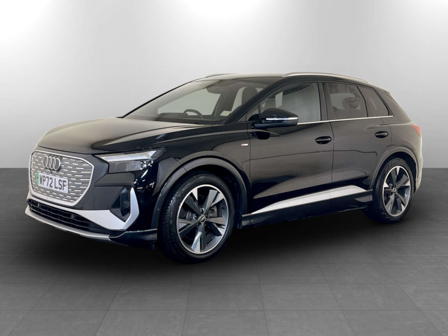 Used Audi Q4 e-tron 2023 for sale - 77437530: Photo 6