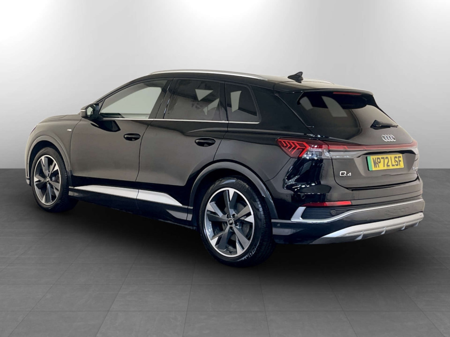 Used Audi Q4 e-tron 2023 for sale - 77437530: Photo 8