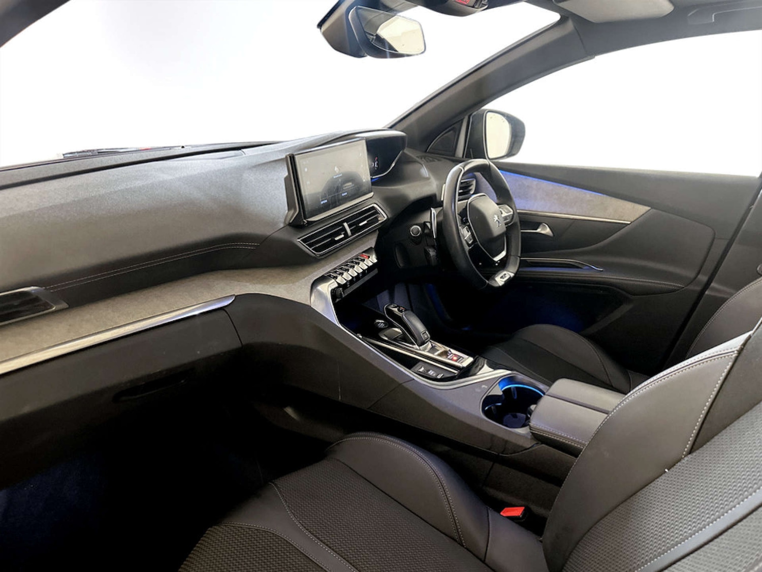 Used Peugeot 5008 2023 for sale - 77186010: Photo 12