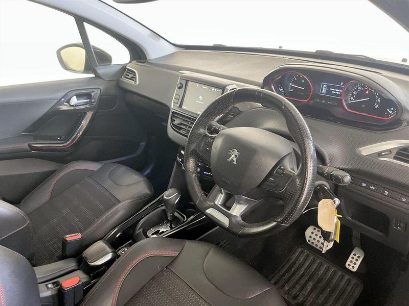 Used Peugeot 2008 2018 for sale - 76298999: Photo 16