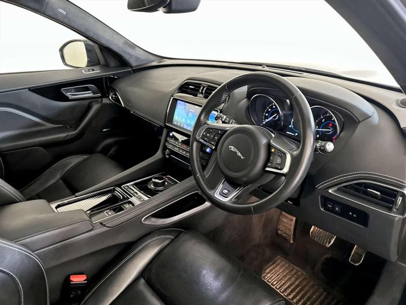 Used Jaguar F-Pace 2020 for sale - 76858775: Photo 16