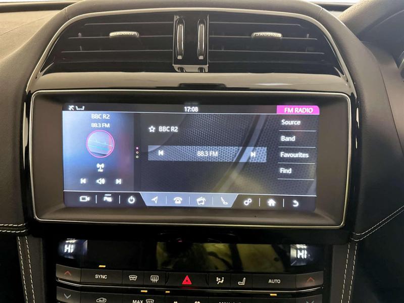 Used Jaguar F-Pace 2020 for sale - 76858775: Photo 25