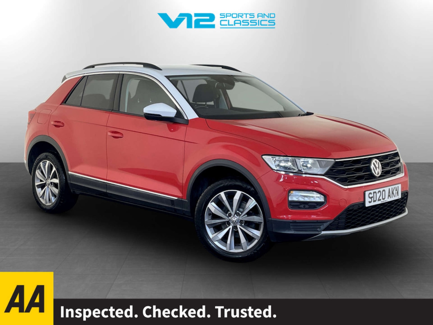 Used Volkswagen T-Roc 2020 for sale - 77186101: Photo 1