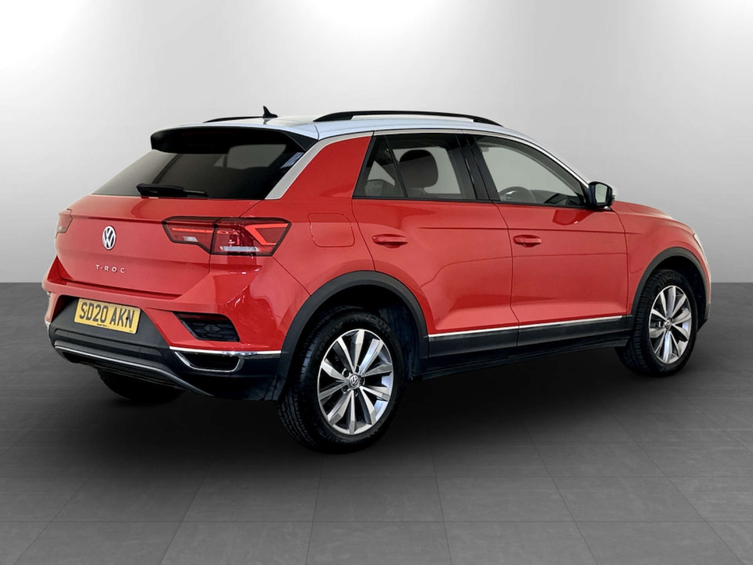 Used Volkswagen T-Roc 2020 for sale - 77186101: Photo 10