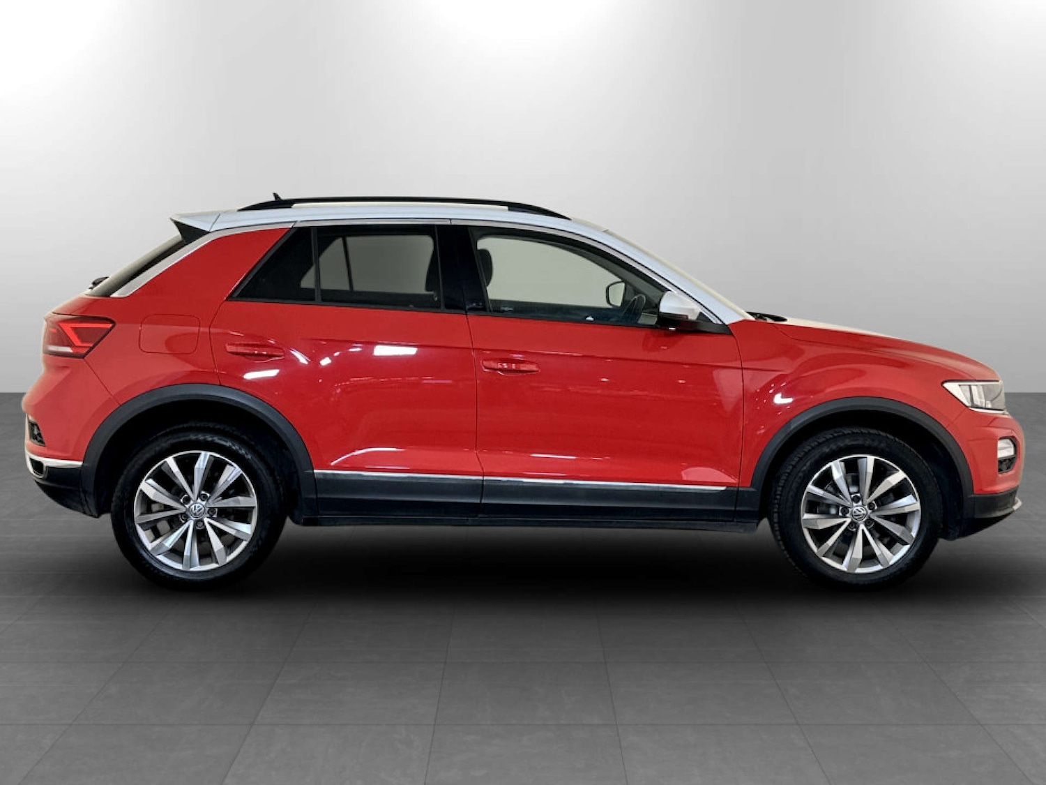 Used Volkswagen T-Roc 2020 for sale - 77186101: Photo 11