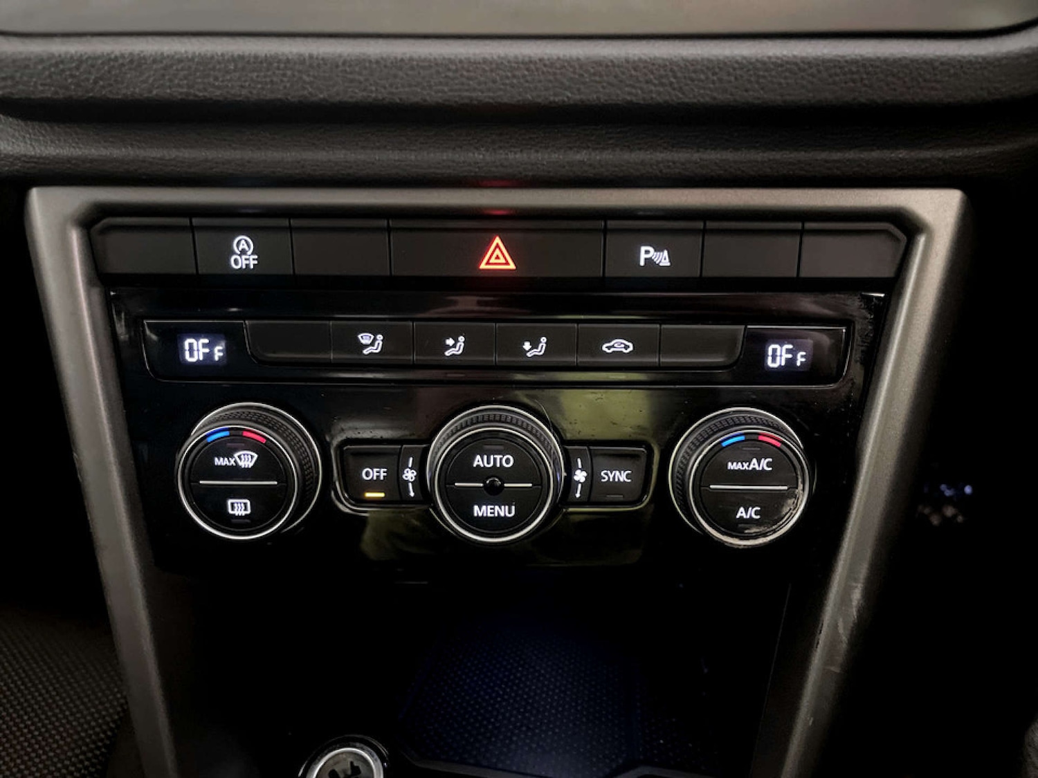 Used Volkswagen T-Roc 2020 for sale - 77186101: Photo 26