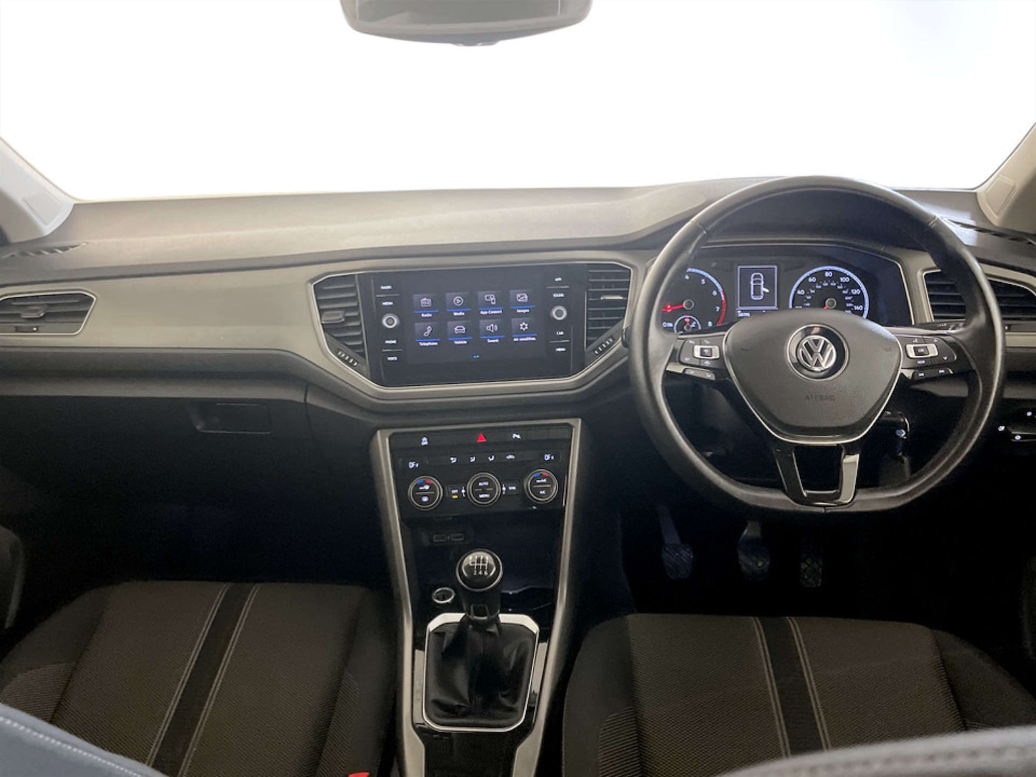 Used Volkswagen T-Roc 2020 for sale - 77186101: Photo 3