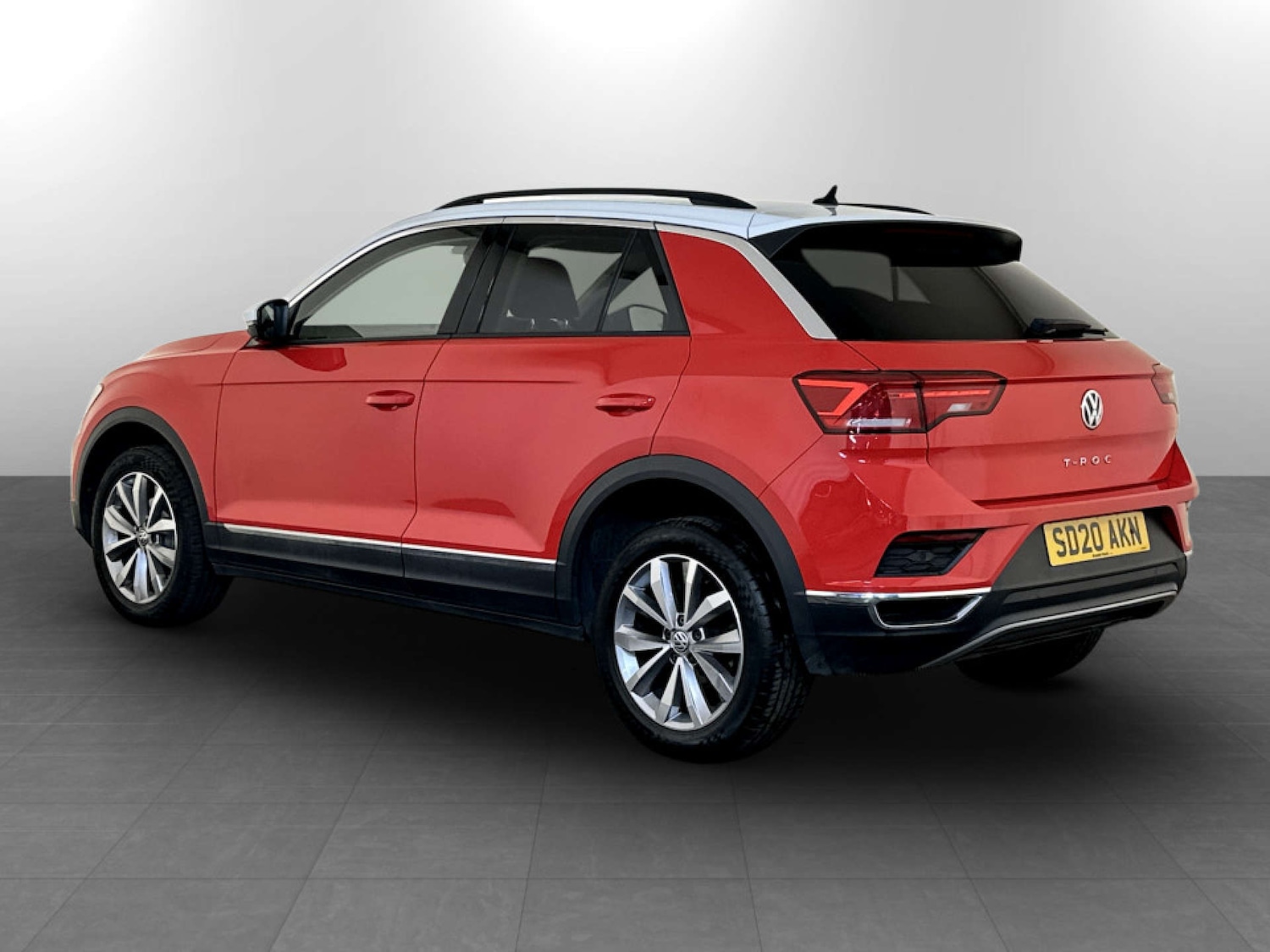 Used Volkswagen T-Roc 2020 for sale - 77186101: Photo 8