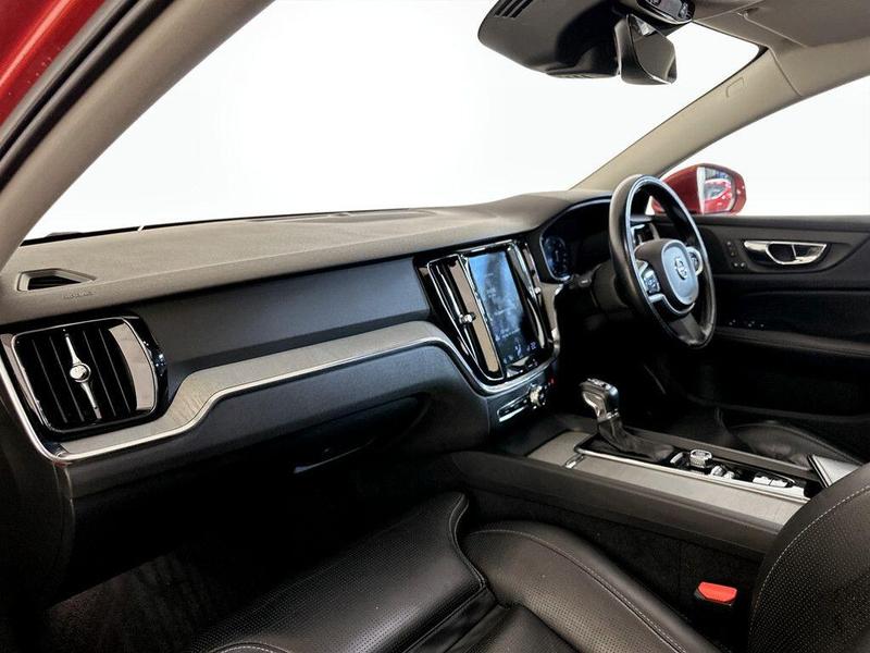 Used Volvo V60 2018 for sale - 76616233: Photo 12