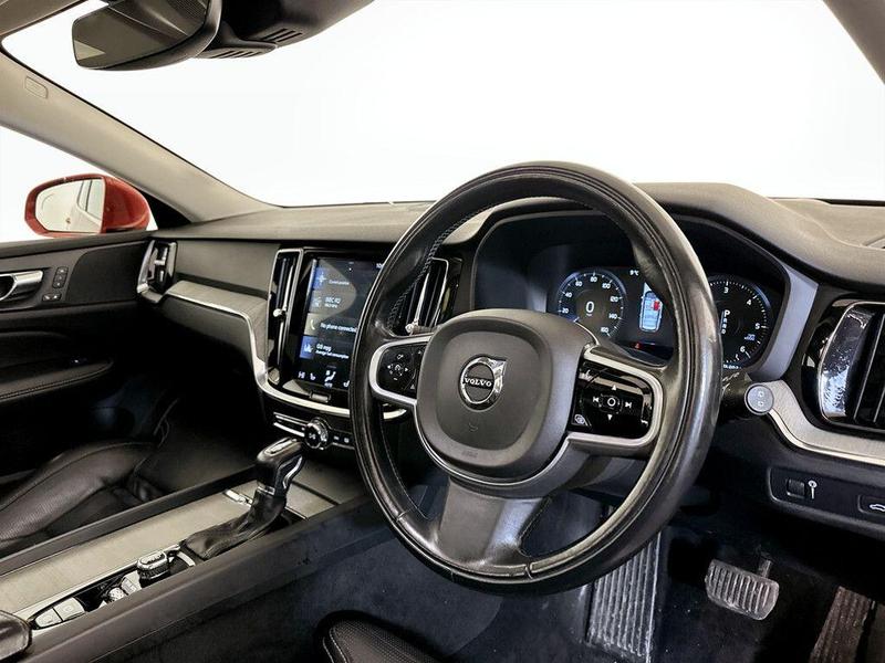 Used Volvo V60 2018 for sale - 76616233: Photo 15