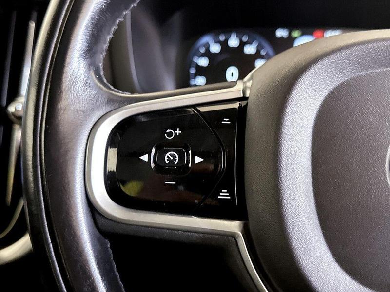 Used Volvo V60 2018 for sale - 76616233: Photo 17