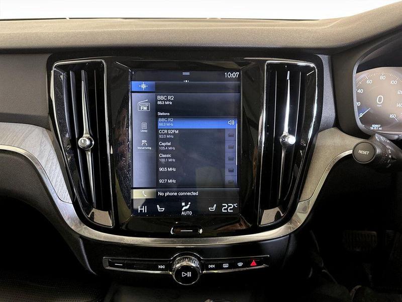 Used Volvo V60 2018 for sale - 76616233: Photo 23