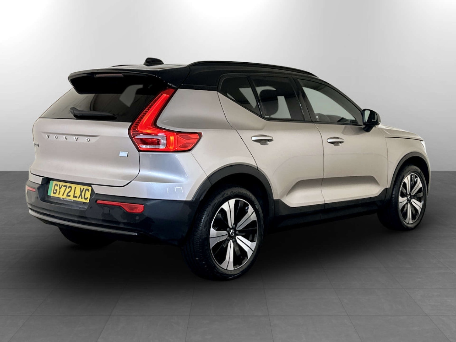 Used Volvo XC40 2022 for sale - 77185903: Photo 10