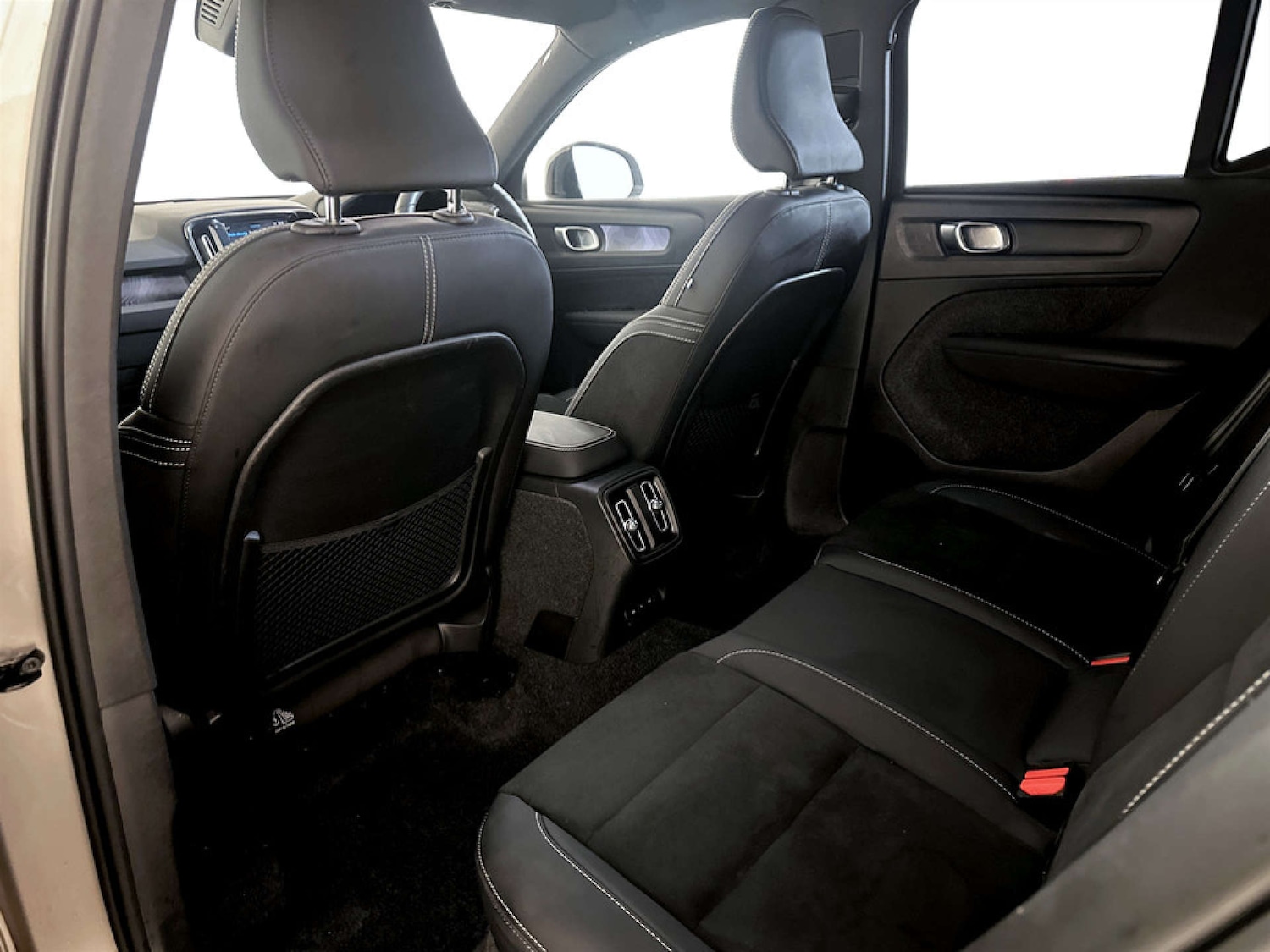 Used Volvo XC40 2022 for sale - 77185903: Photo 14