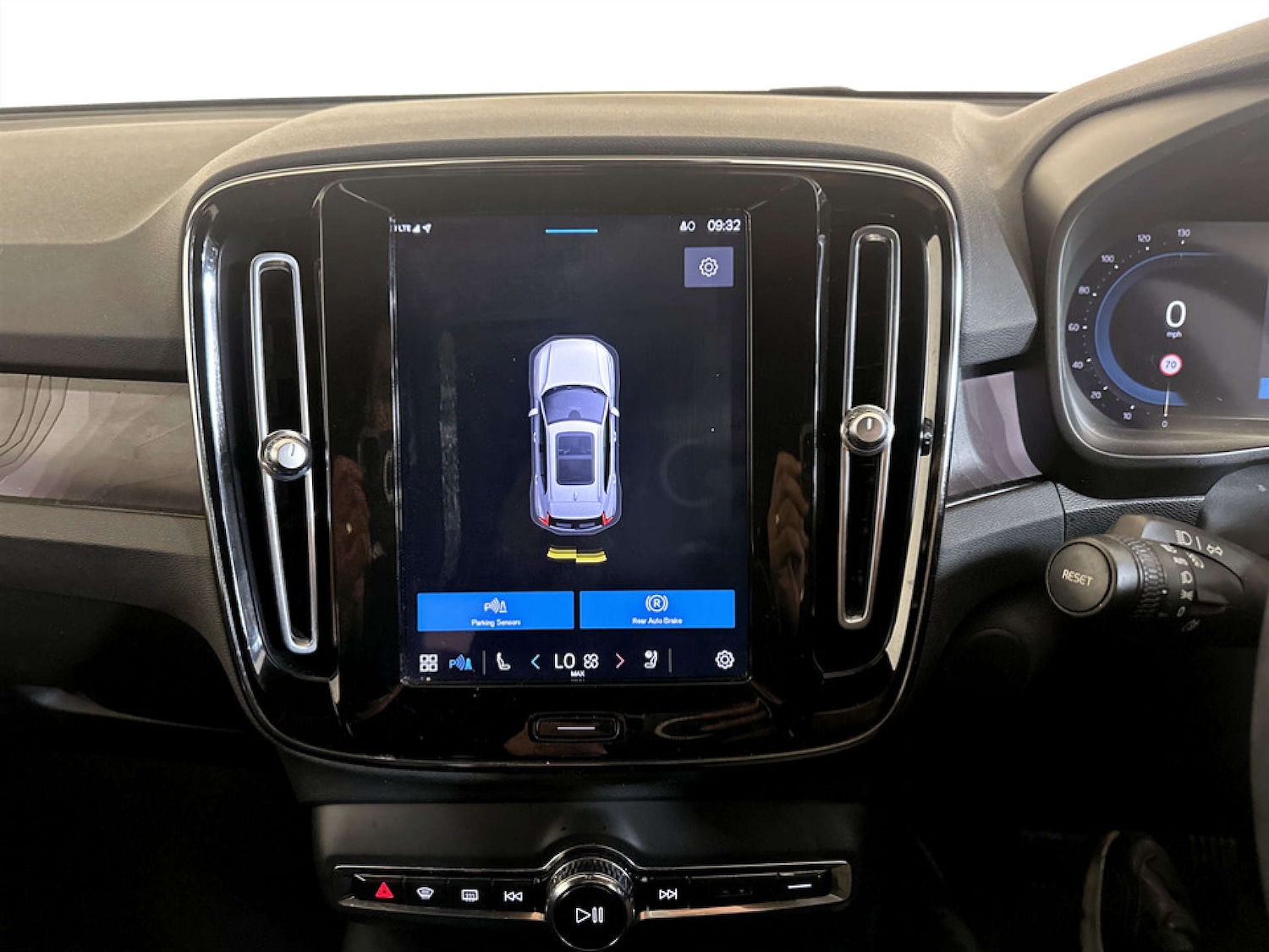 Used Volvo XC40 2022 for sale - 77185903: Photo 22