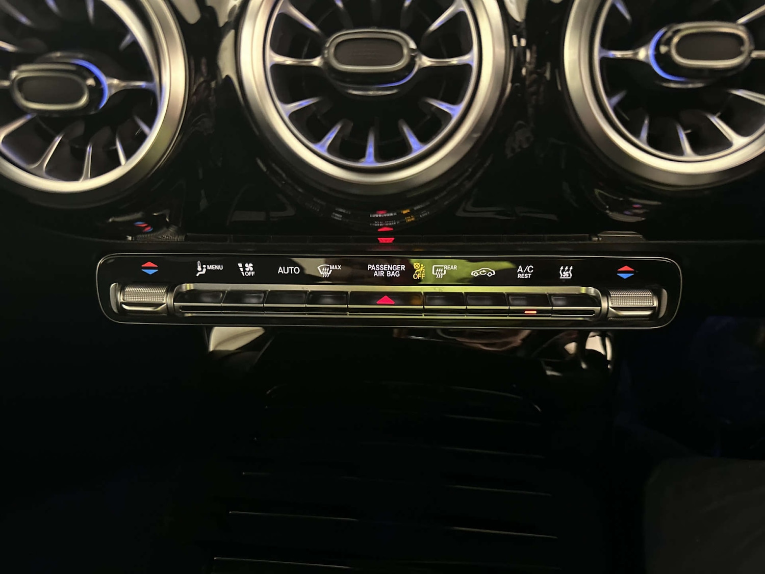 Used Mercedes-Benz A-Class 2022 for sale - 78201109: Photo 25