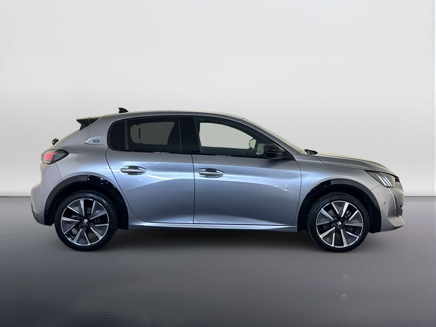 Used Peugeot 208 2022 for sale - 77990000: Photo 11