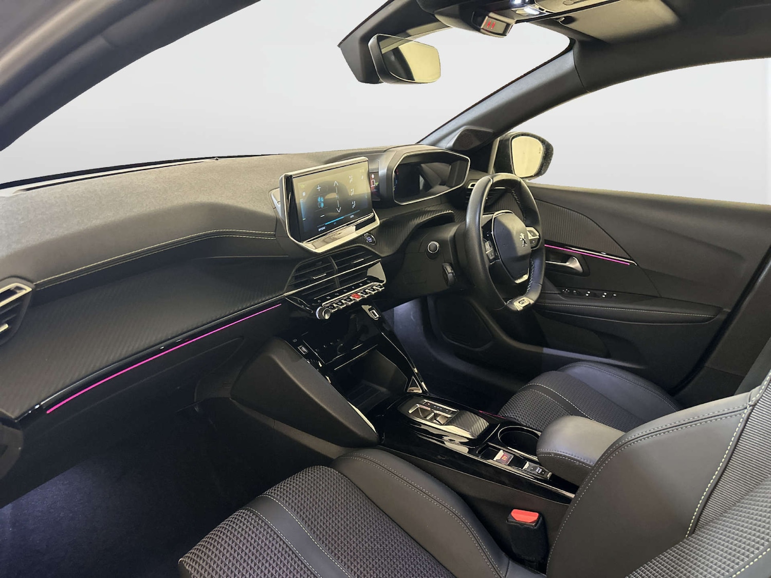 Used Peugeot 208 2022 for sale - 77990000: Photo 12