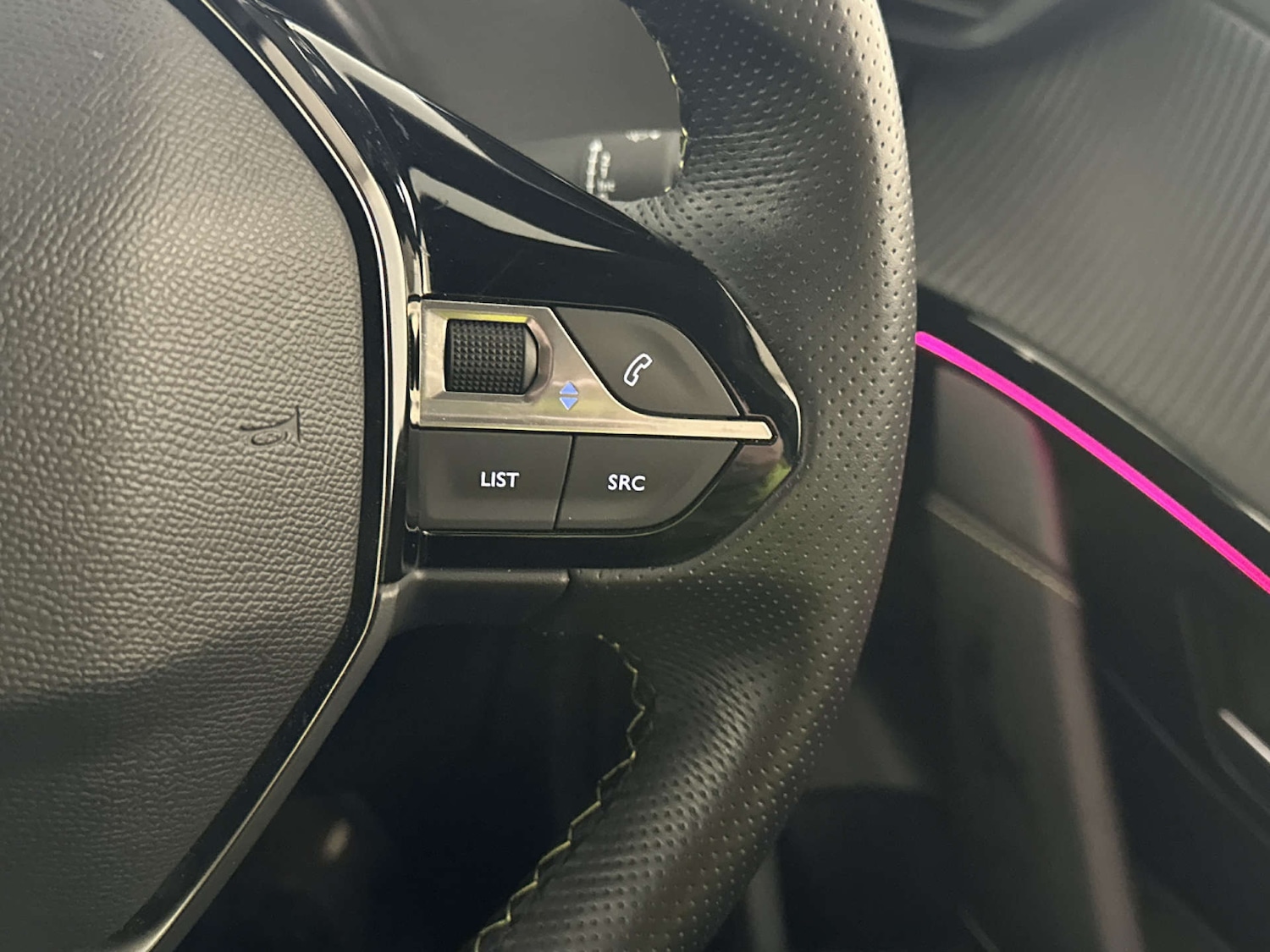 Used Peugeot 208 2022 for sale - 77990000: Photo 19