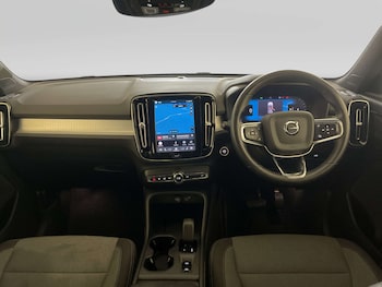 Used Volvo XC40 2023 for sale - 78875710: Photo