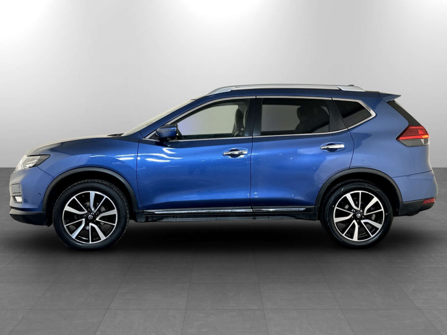 Used Nissan X-Trail 2018 for sale - 77590619: Photo 7