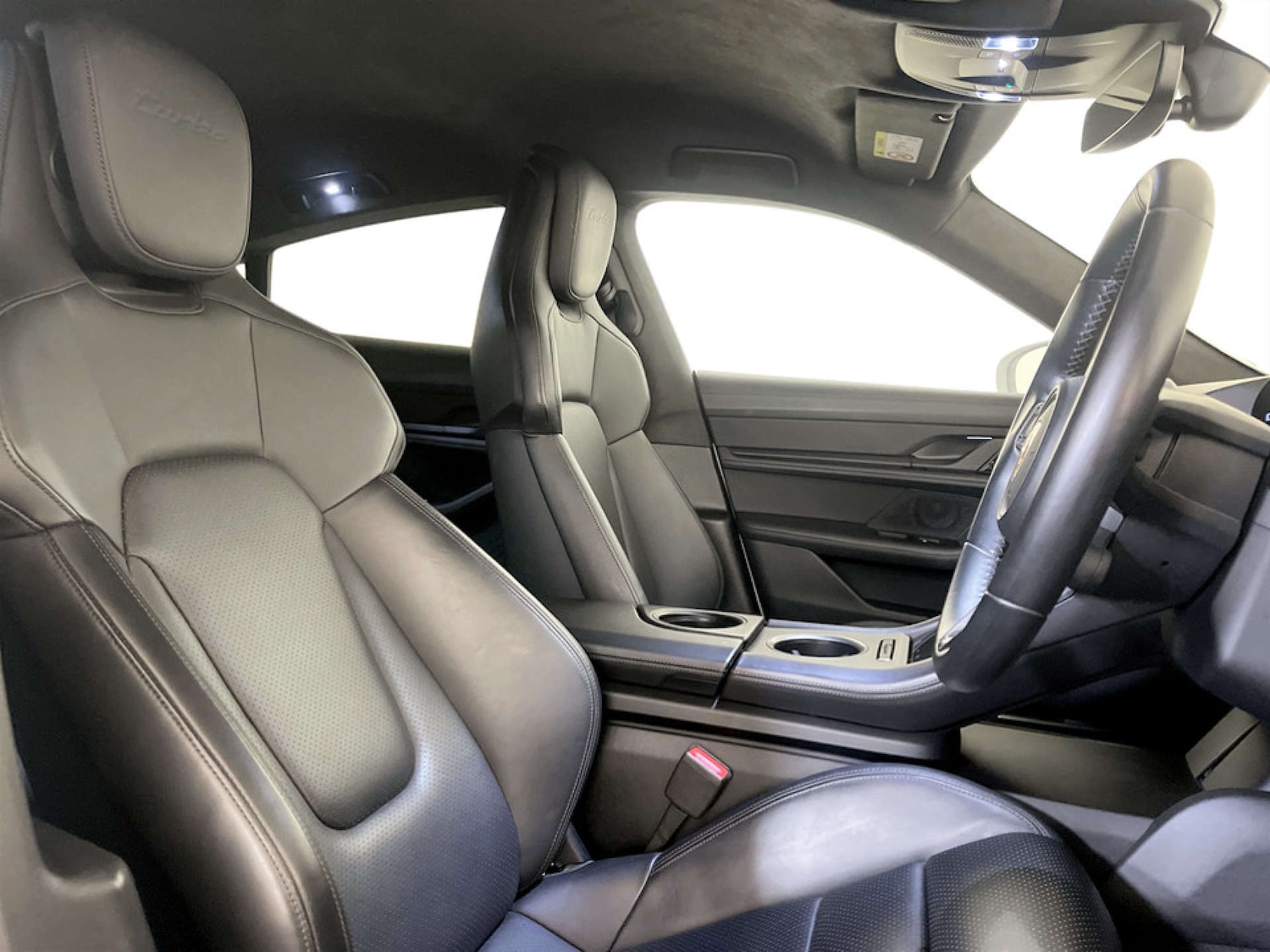 Used Porsche Taycan 2020 for sale - 77185977: Photo 13