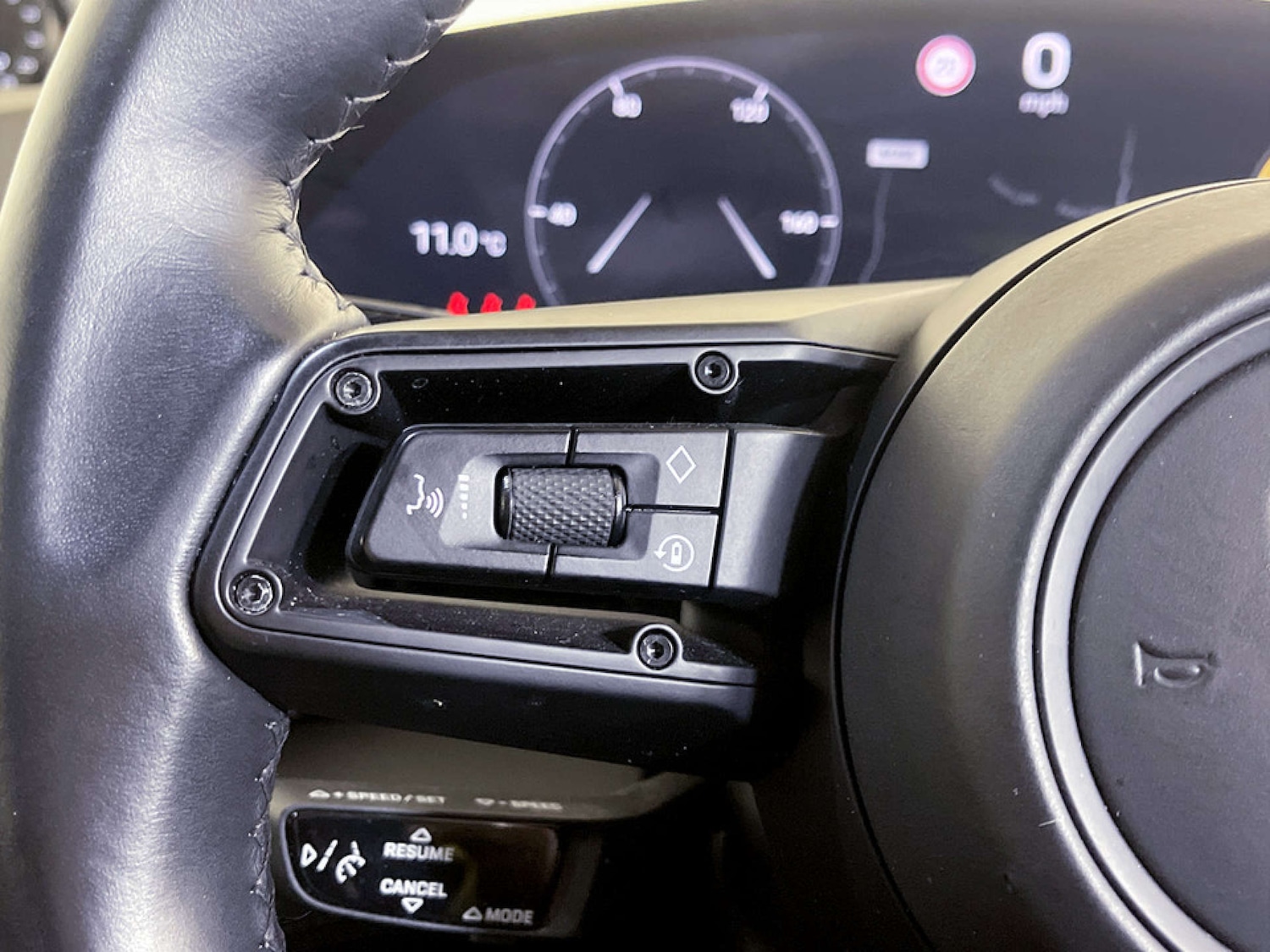 Used Porsche Taycan 2020 for sale - 77185977: Photo 19