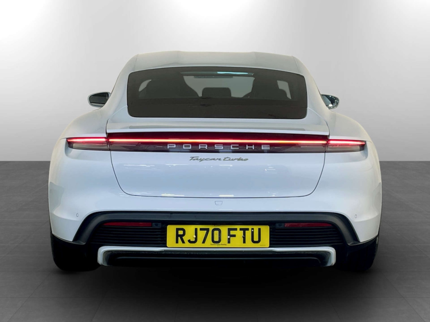 Used Porsche Taycan 2020 for sale - 77185977: Photo 9