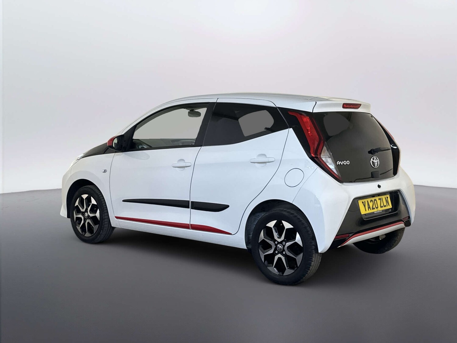 Used Toyota AYGO 2020 for sale - 78122963: Photo 8