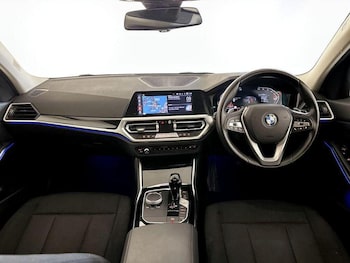 Used BMW 3 Series 2021 for sale - 76231035: Photo
