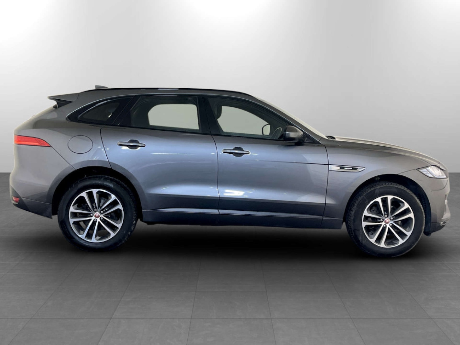 Used Jaguar F-Pace 2018 for sale - 77681302: Photo 11