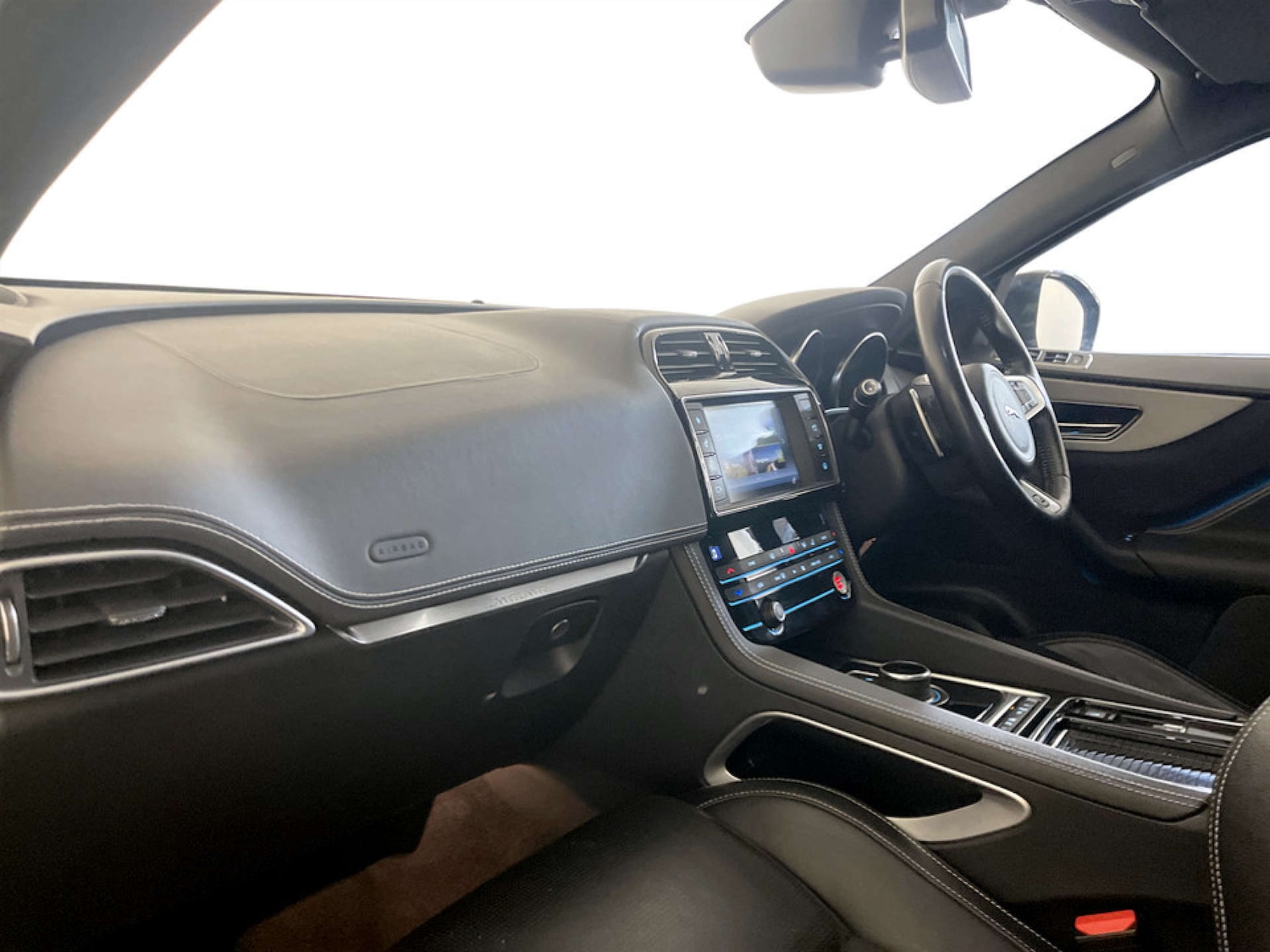 Used Jaguar F-Pace 2018 for sale - 77681302: Photo 12