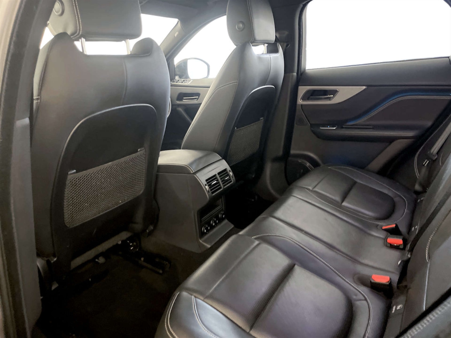 Used Jaguar F-Pace 2018 for sale - 77681302: Photo 14