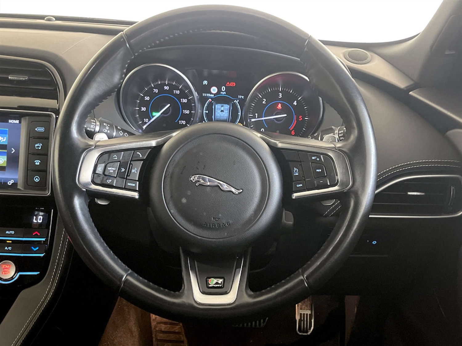 Used Jaguar F-Pace 2018 for sale - 77681302: Photo 17