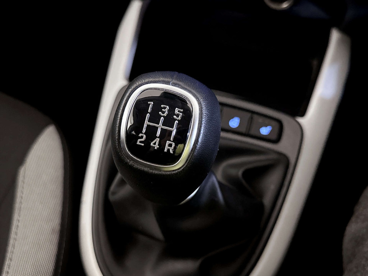 Used Hyundai i10 2022 for sale - 77186008: Photo 26