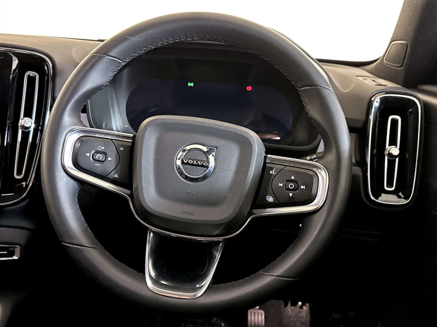 Used Volvo C40 2023 for sale - 77495063: Photo 17