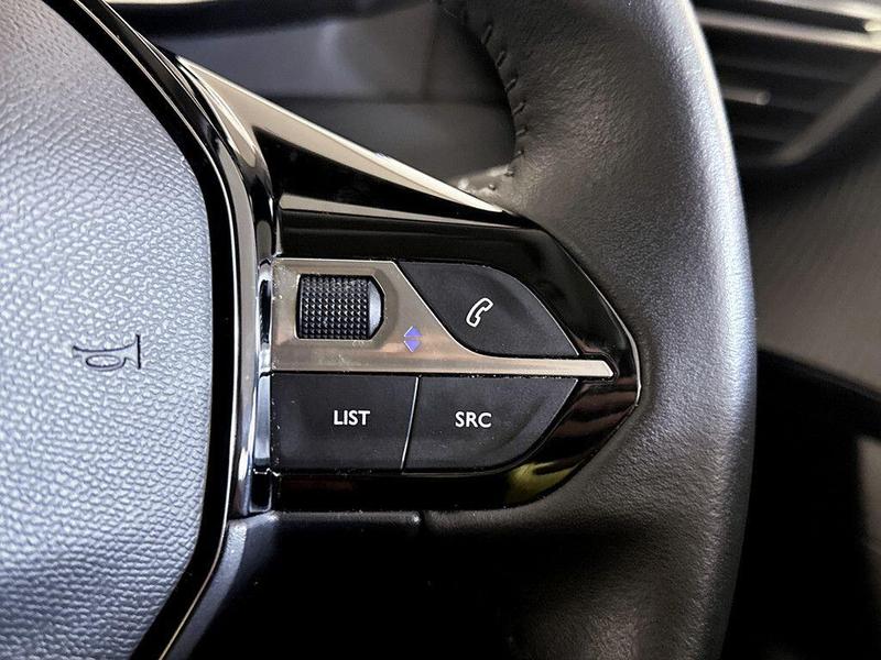 Used Peugeot 2008 2022 for sale - 76568588: Photo 19