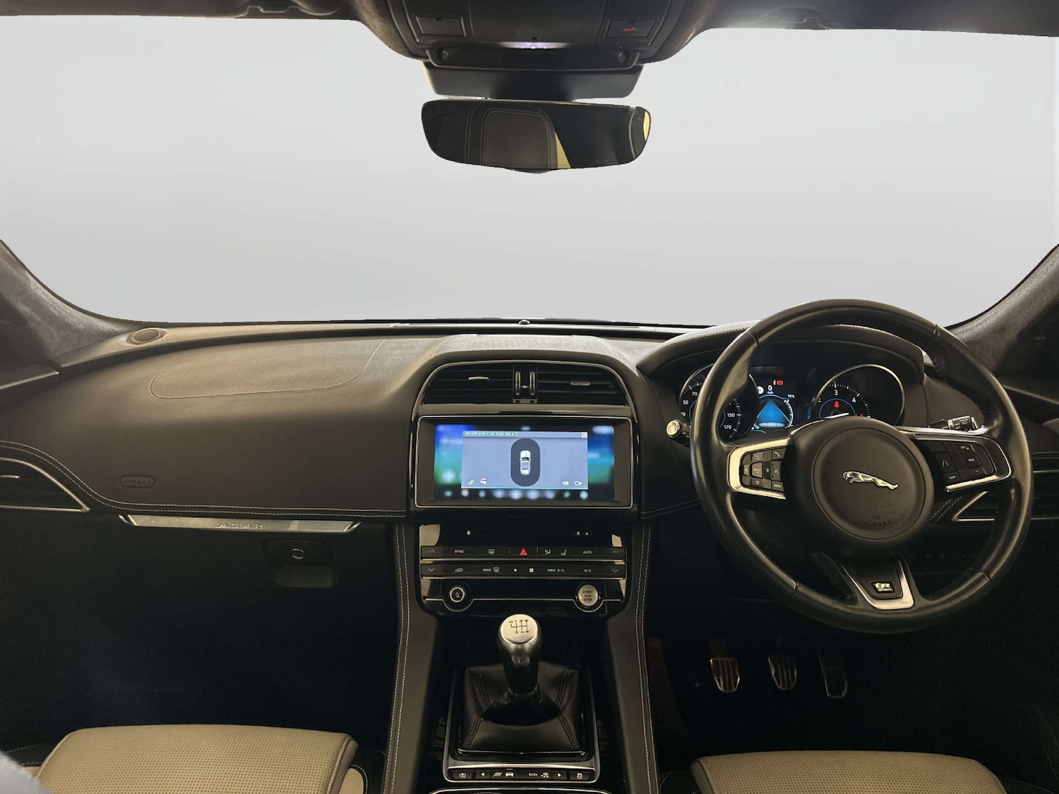 Used Jaguar F-Pace 2019 for sale - 77920686: Photo 3