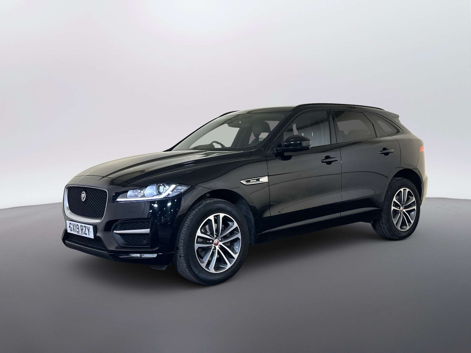 Used Jaguar F-Pace 2019 for sale - 77920686: Photo 5