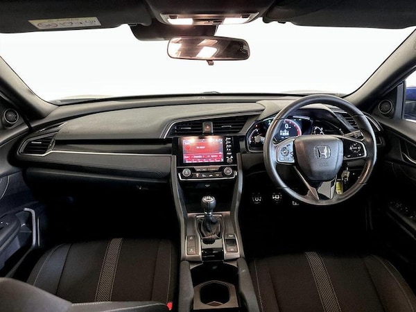 Used Honda Civic 2021 for sale - 76117622: Photo 3