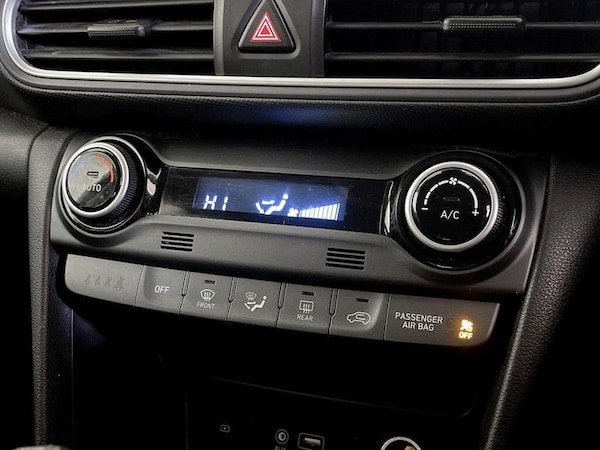 Used Hyundai KONA 2018 for sale - 76290380: Photo 24
