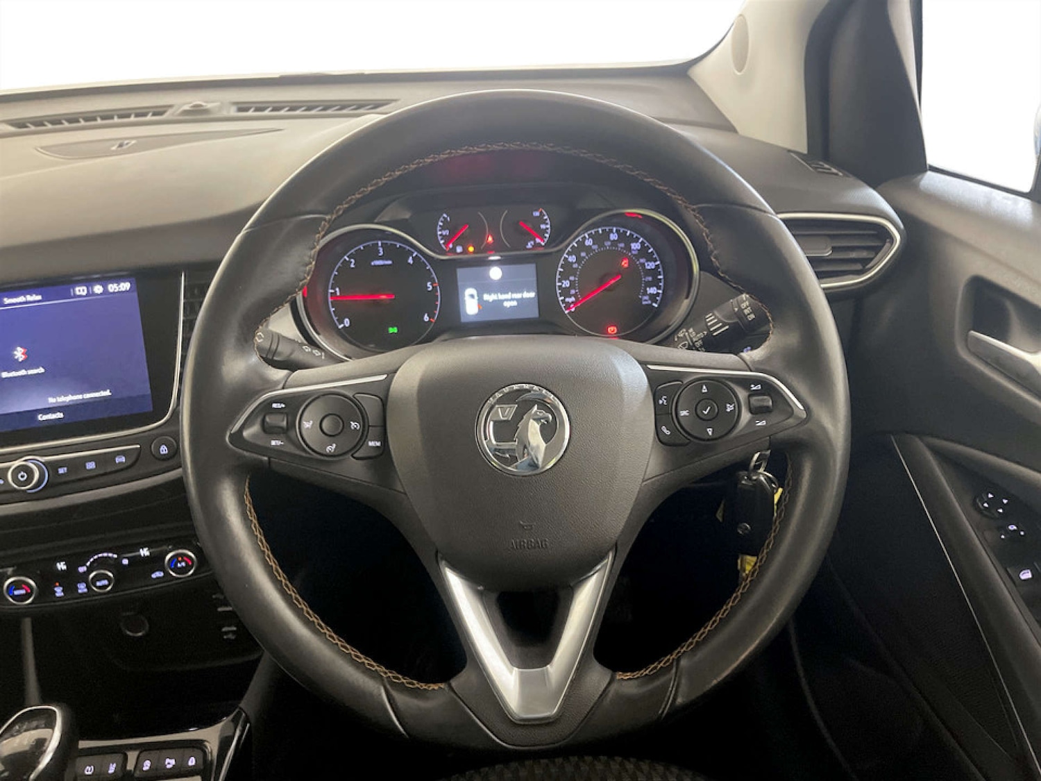 Used Vauxhall Crossland X 2018 for sale - 77185815: Photo 16