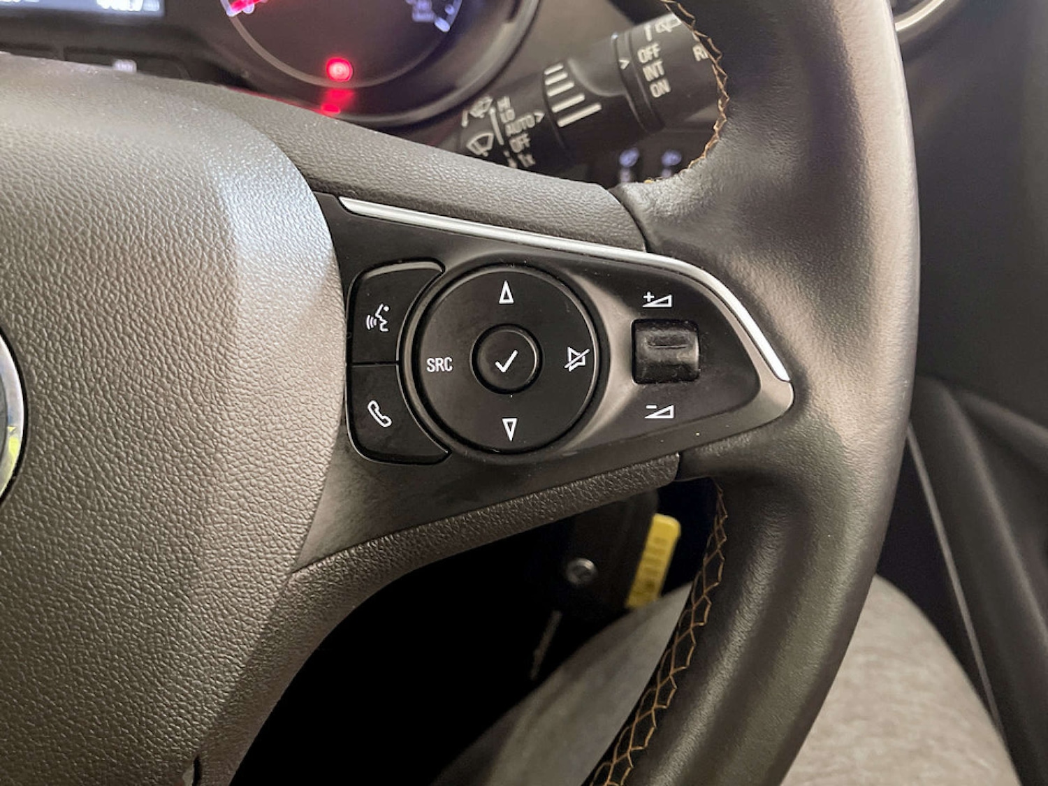 Used Vauxhall Crossland X 2018 for sale - 77185815: Photo 19