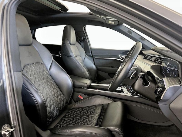 Used Audi e-tron 2021 for sale - 76286891: Photo 13