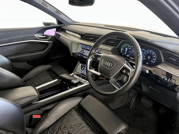 Used Audi e-tron 2021 for sale - 76286891: Photo 16