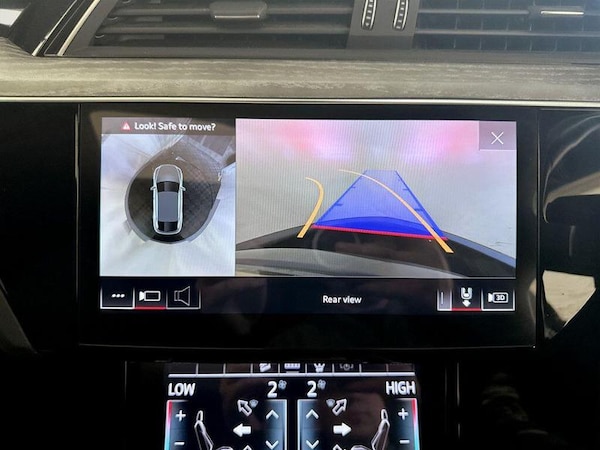 Used Audi e-tron 2021 for sale - 76286891: Photo 21